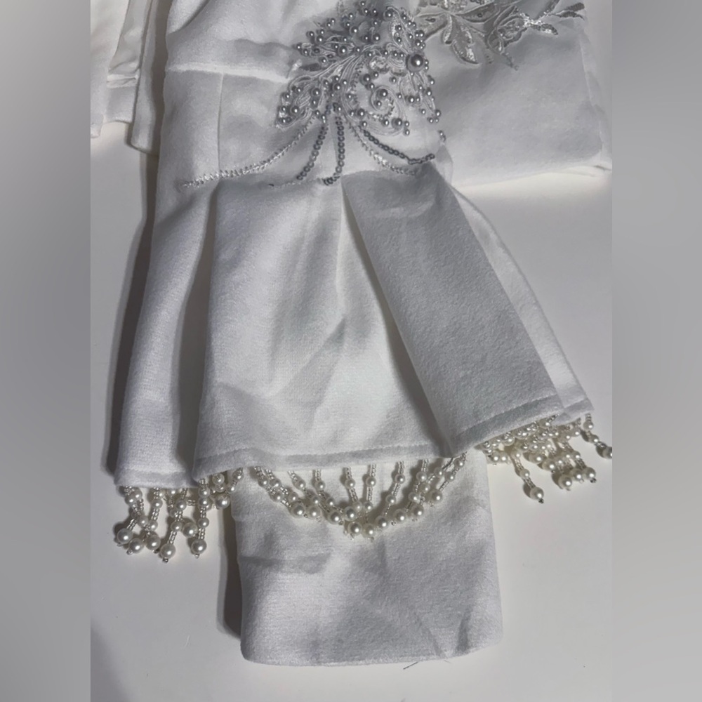 Elegant Women's White XXL Jacket with Pearl Detailing Flare Sleeves Embroidered - Picture 11 of 15